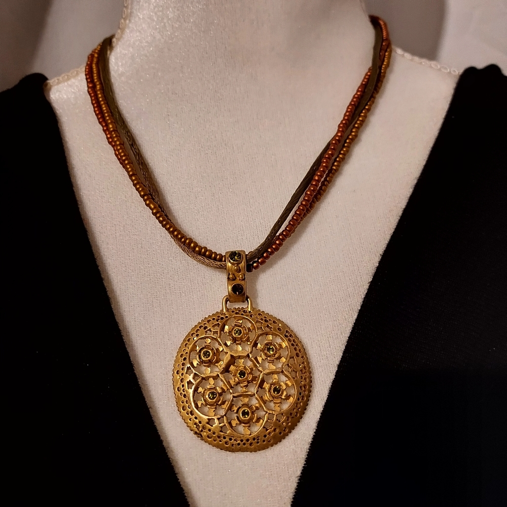 Premier Designs Medallion Necklace 20 inch